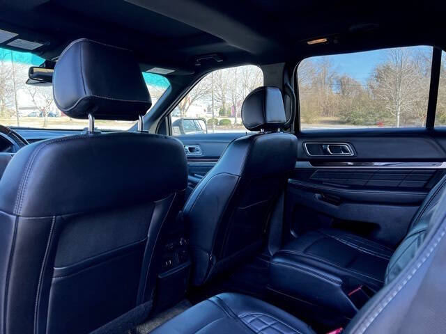 2017 Ford Explorer Platinum