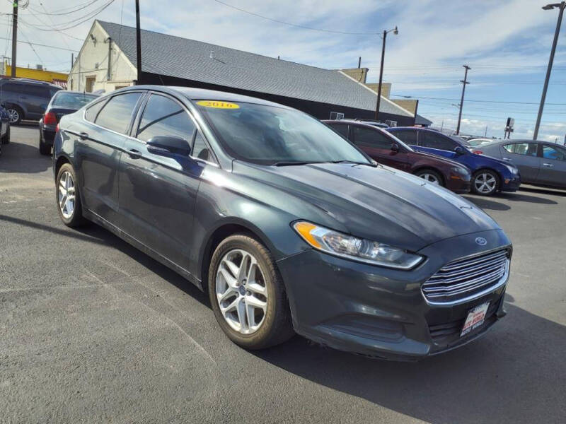 2016 Ford Fusion SE