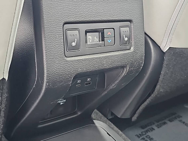 2025 Mitsubishi Outlander PHEV SEL