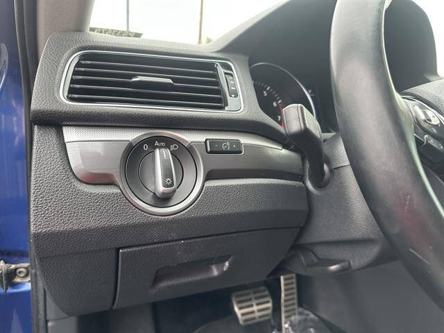 2017 Volkswagen Passat 1.8T R-Line