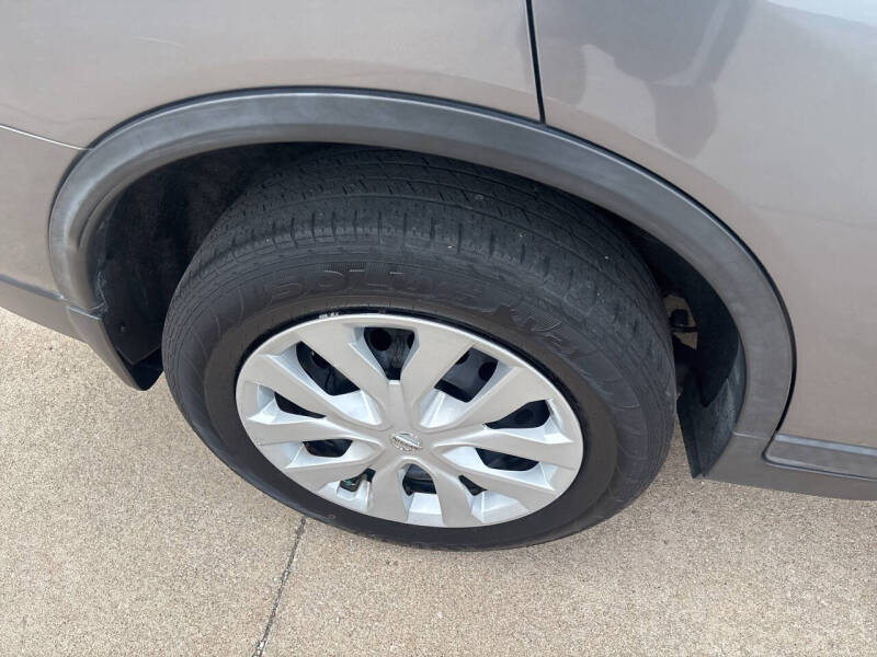 2016 Nissan Rogue SV