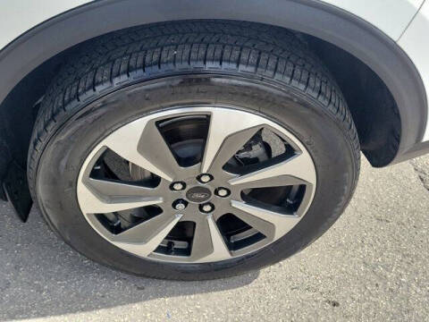 2024 Ford Escape Hybrid Platinum