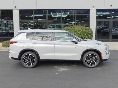 2025 Mitsubishi Outlander PHEV SE