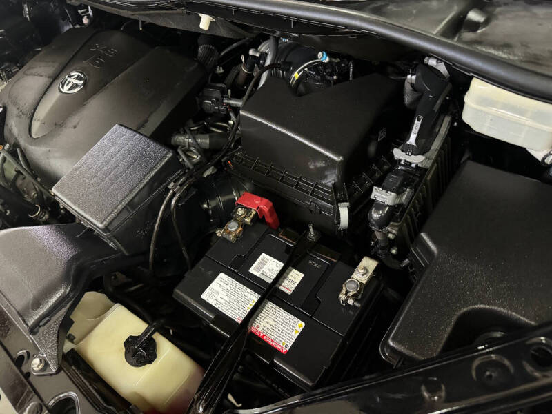 2018 Toyota Sienna SE Premium 8-Passenger