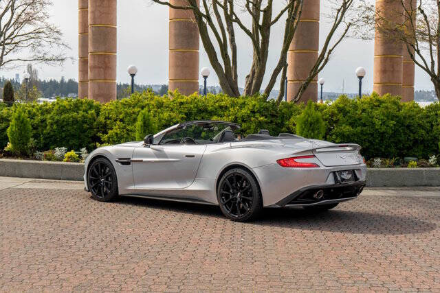 2016 Aston Martin Vanquish 4
