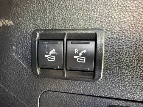 2025 Toyota Sequoia SR5