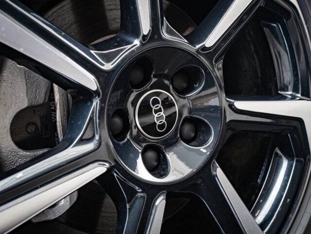 2025 Audi Q3 quattro S line Prem Plus 45 TFSI