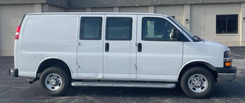 2022 Chevrolet Express 2500
