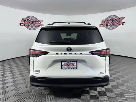 2021 Toyota Sienna XLE 7-Passenger