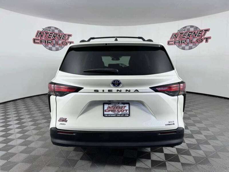 2021 Toyota Sienna XLE 7-Passenger