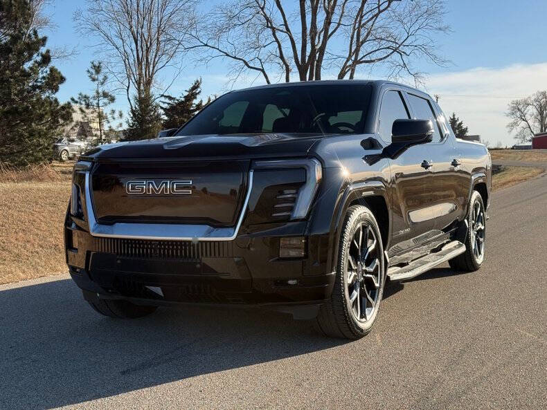 2025 GMC Sierra EV Denali