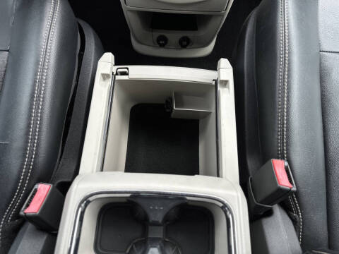 2014 Chrysler Town and Country Touring