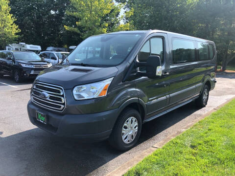 ford passenger van lease deals