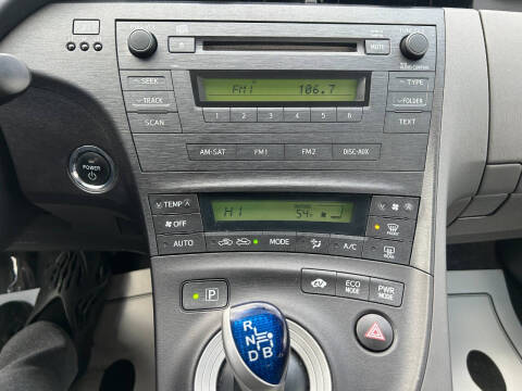 2010 Toyota Prius III