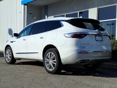 2023 Buick Enclave Essence