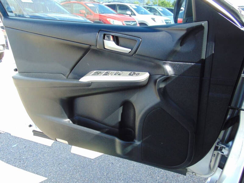 2014 Toyota Camry SE