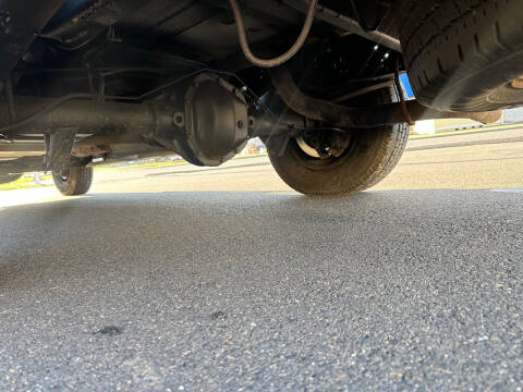 2005 Ford E-Series E-350 SD XLT