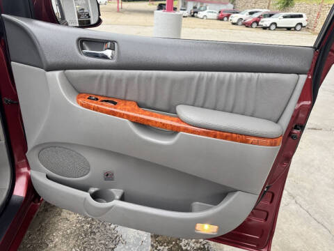 2008 Toyota Sienna XLE