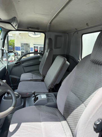 2018 Isuzu FTR