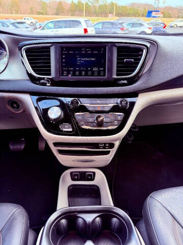 2020 Chrysler Pacifica Touring L