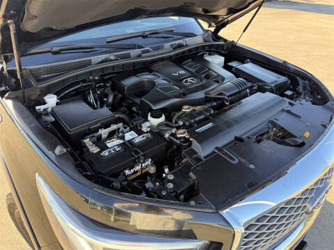 2022 Infiniti QX80 Luxe