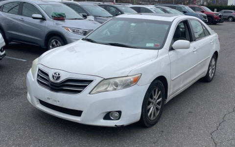 2011 Toyota Camry for sale at The Bengal Auto Sales LLC in Hamtramck MI