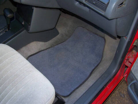 1990 Pontiac Sunbird LE