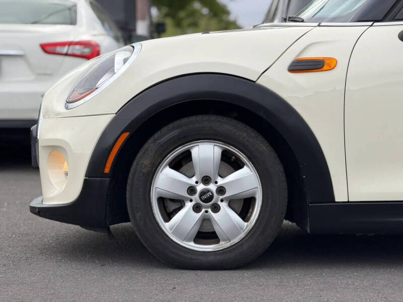 2017 MINI Hardtop 4 Door Cooper