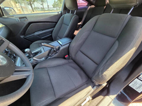 2011 Ford Mustang V6