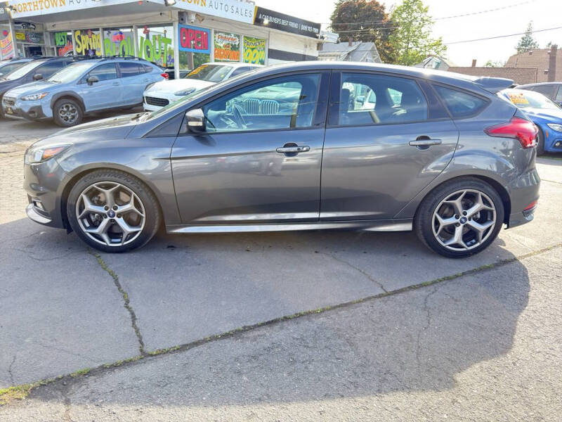 2018 Ford Focus ST