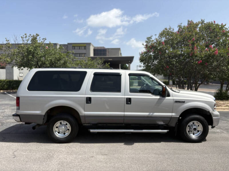 2005 Ford Excursion XLT