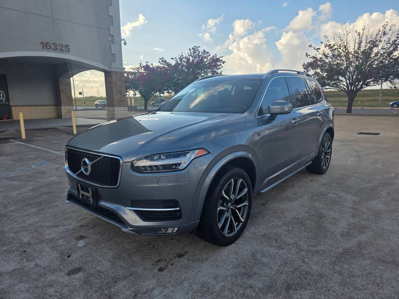 2016 Volvo XC90 T6 Momentum