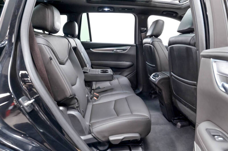 2022 Cadillac XT6 Luxury