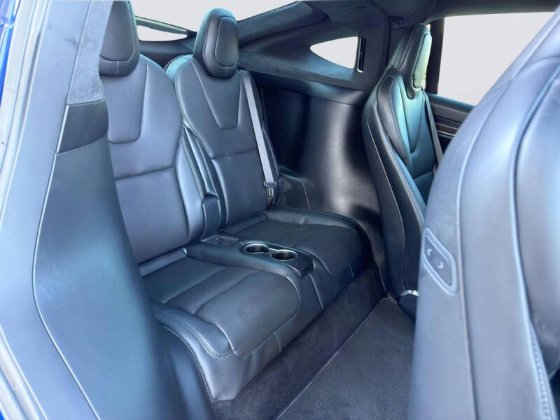 2023 Tesla Model X Standard Range