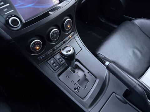 2013 Mazda MAZDA3 i Grand Touring