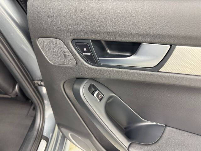 2016 Audi A4 2.0T quattro Premium Plus