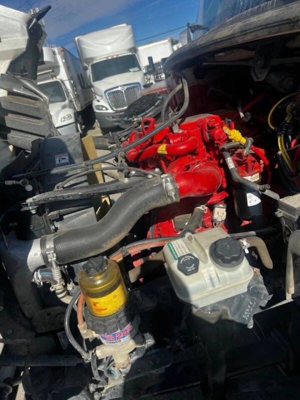 2018 Freightliner M2 106
