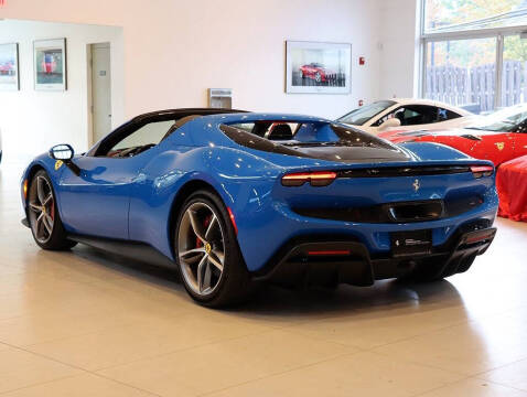 2024 Ferrari 296 GTS