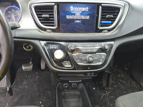 2018 Chrysler Pacifica Touring Plus
