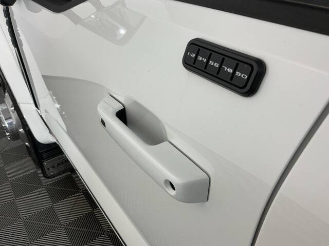 2025 Ford F-450 Super Duty Platinum