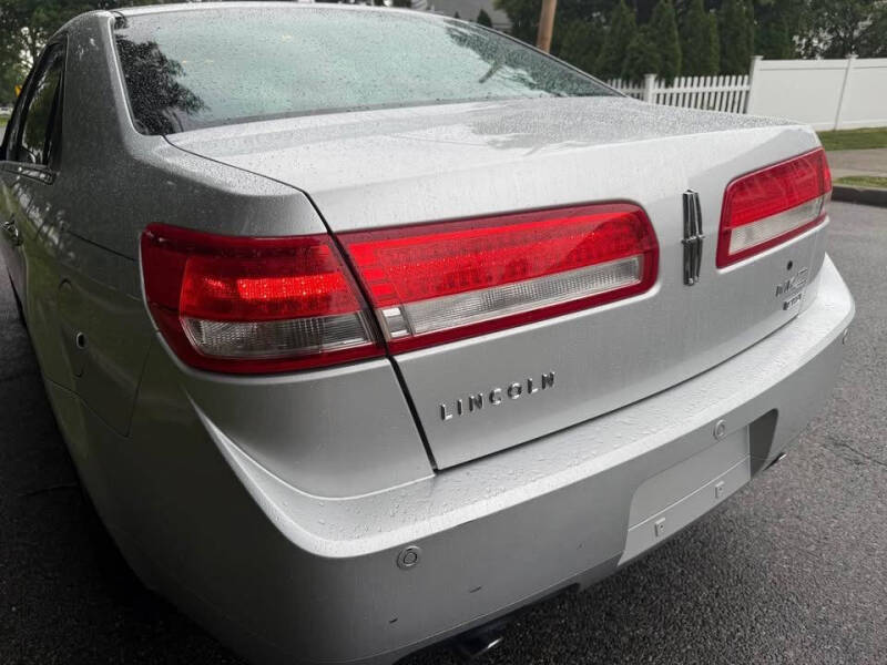 2011 Lincoln MKZ