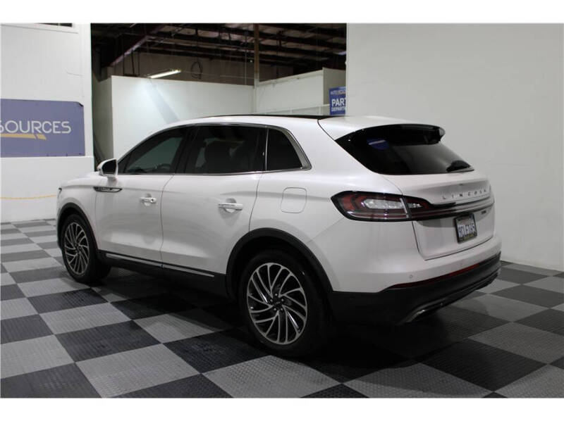 2019 Lincoln Nautilus Reserve