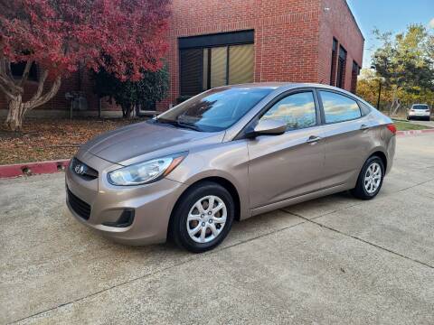 2012 Hyundai Accent for sale at DFW Autohaus in Dallas TX