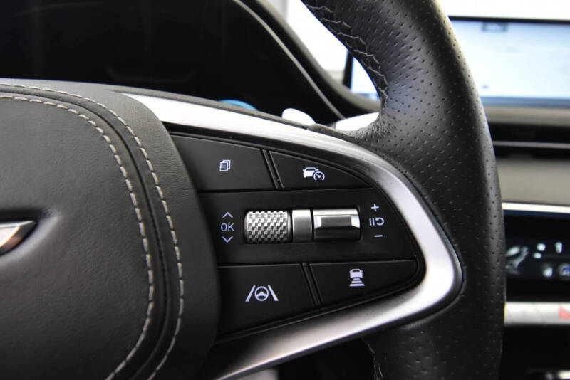 2023 Genesis GV70 2.5T Standard