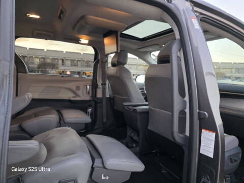2021 Toyota Sienna Limited 7-Passenger