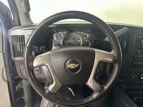 2017 Chevrolet Express LS 2500
