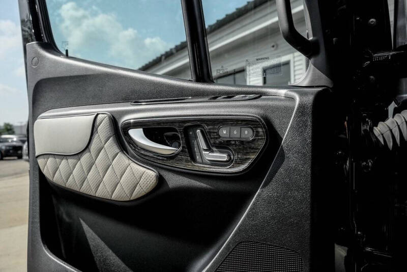 2024 Mercedes-Benz Sprinter 3500XD