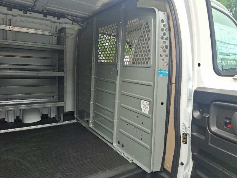 2025 Chevrolet Express 2500