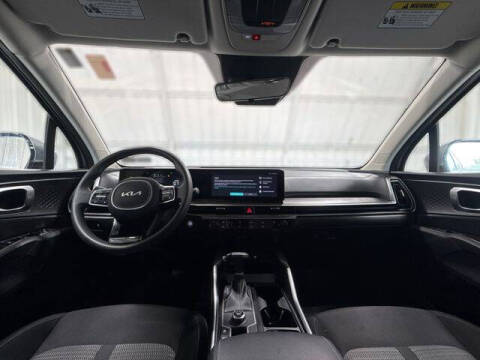 2025 Kia Sorento LX