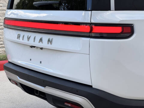 2022 Rivian R1S Launch Edition